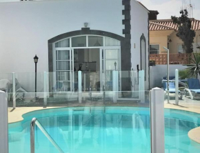 LOVELY VILLA - Pool front, private roof terrace, WIFI Fiber optic